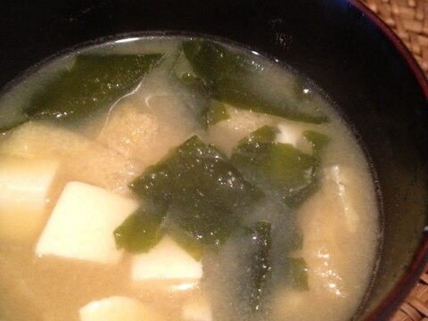 豆腐とワカメの味噌汁♡